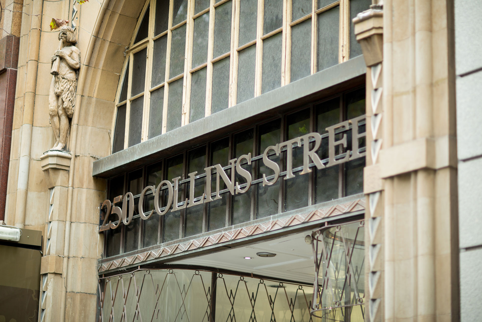 Contact-us-banner Contact us banner for Healthcare on Collins clinic